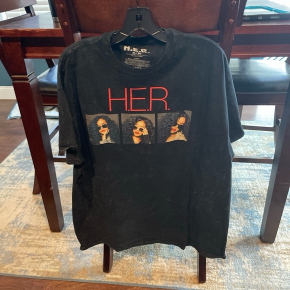 H.E.R. I Used To Know Her Tour Concert Promo Black T-Shirt XL R&B Hip Hop - Picture 1 of 6